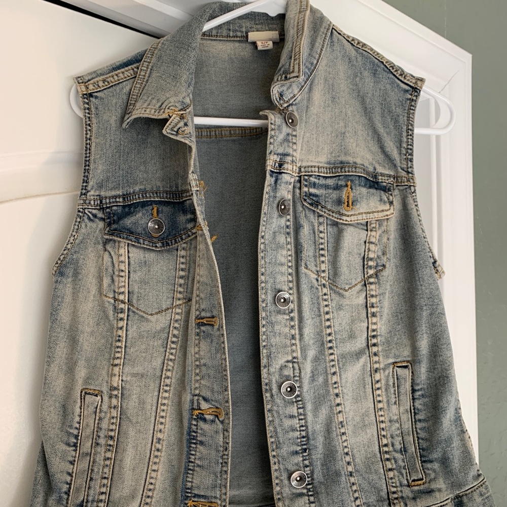Women’s denim vest